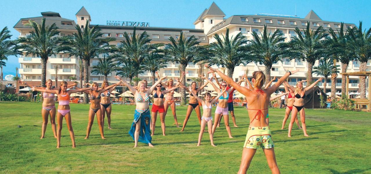 אלאניה Mc Arancia Resort Hotel מראה חיצוני תמונה
